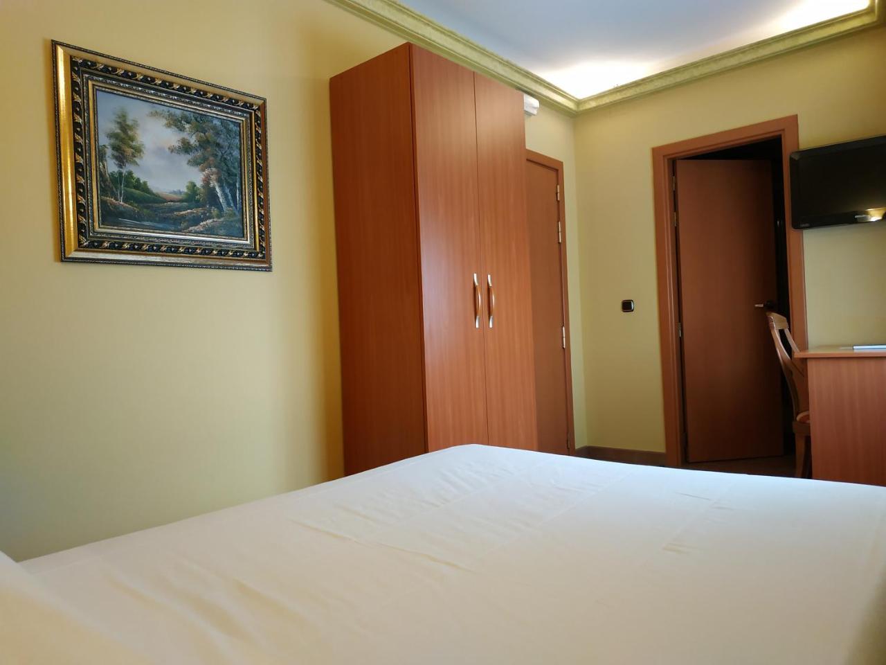 Hotel Real De Castilla Tordesillas Exterior photo